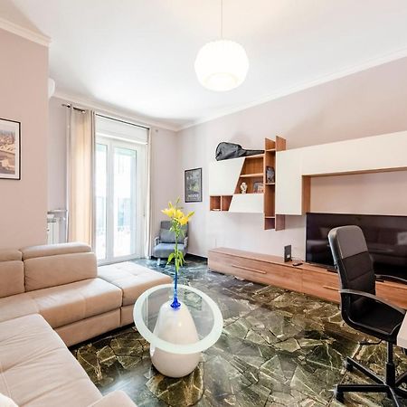 Joivy Cute Flat With Terrace Daire Cenova Dış mekan fotoğraf
