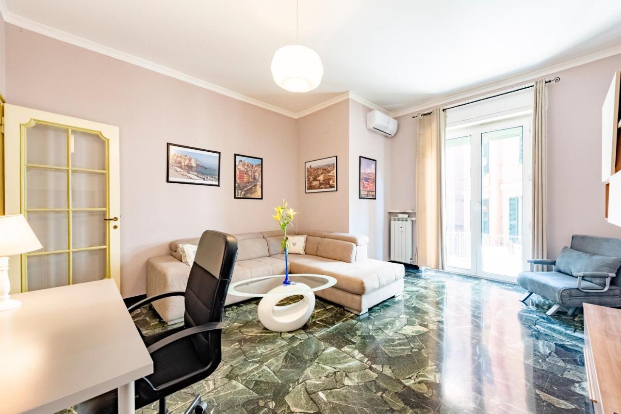 Joivy Cute Flat With Terrace Daire Cenova Dış mekan fotoğraf